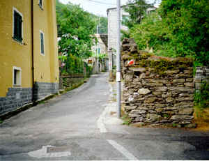 28.jpg (49017 byte)